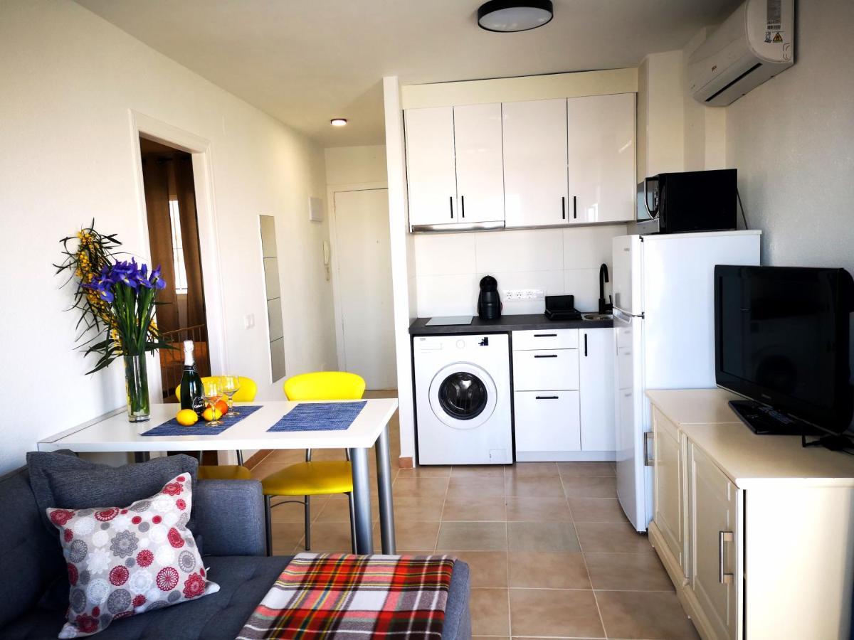 Sunny With 2 Terraces Apartament