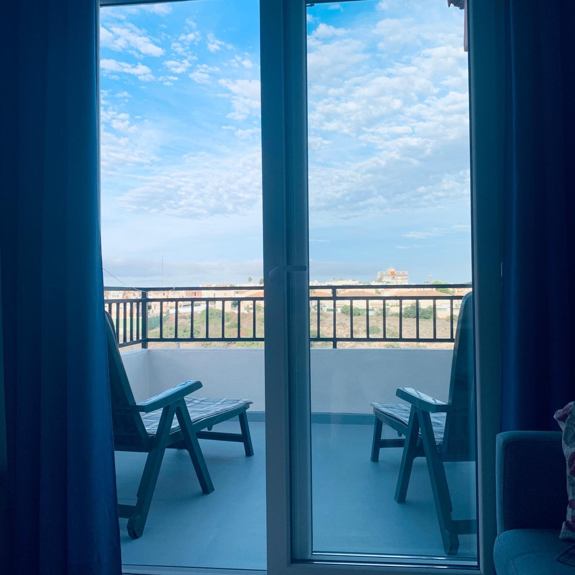 Sunny With 2 Terraces Apartament *