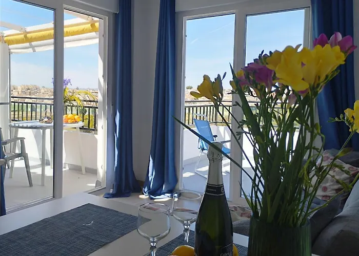 Sunny Apartment With 2 Terraces